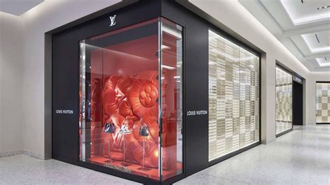 lv showroom in montreal|louis vuitton holt Montreal.